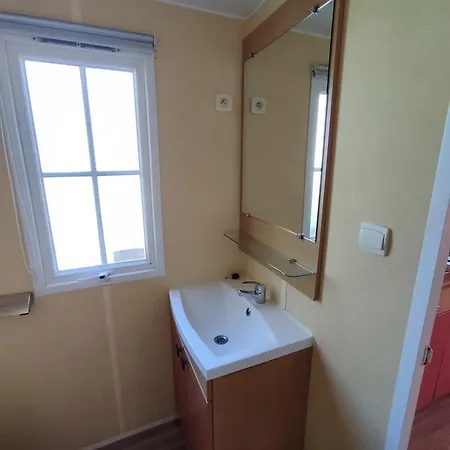 Kemp Mobil A Au L'escale Proche De Royan Meschers-sur-Gironde